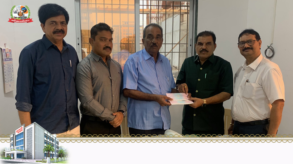 श्रीमती नर्मदा कमळाकर पाटील व डॉ. श्री. नरेंद्र कमळाकर पाटील